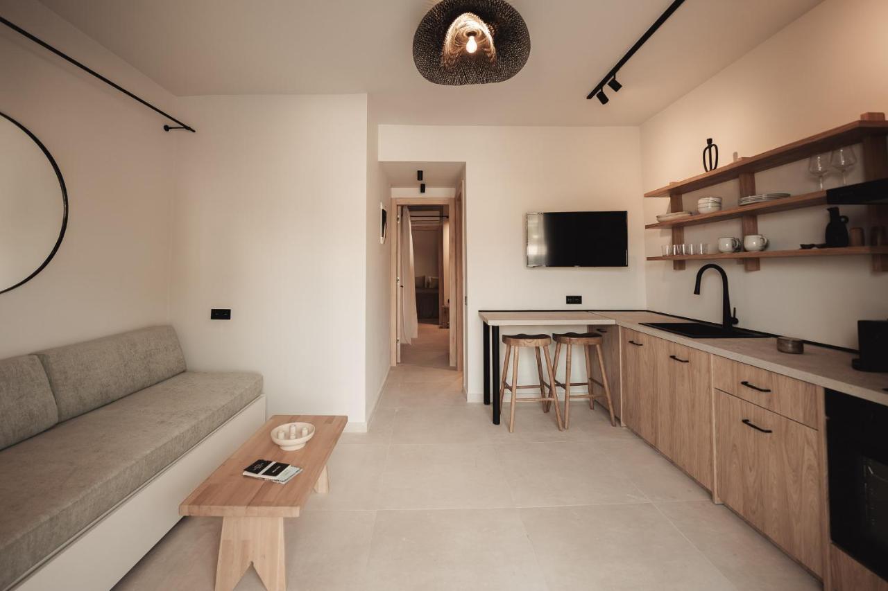 Om Living Afitos Apartment Екстериор снимка