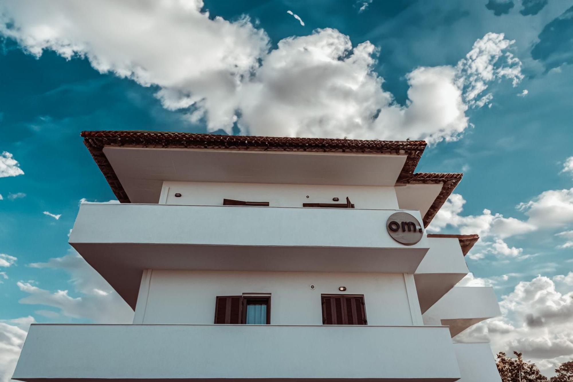 Om Living Afitos Apartment Екстериор снимка